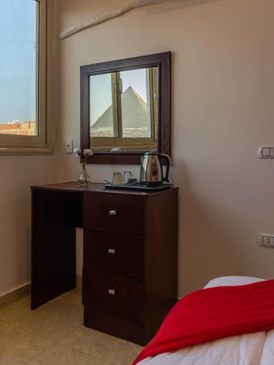 Amon Holiday Pyramids Inn Kafret el-Gabal Buitenkant foto